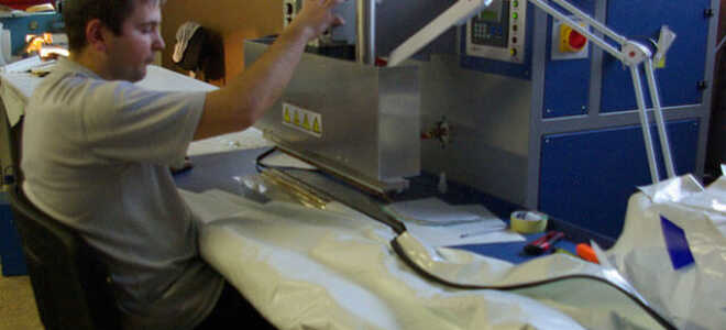 Оборудование для натяжных потолков: для изготовления, для монтажа и установки, станок для производства, сырье