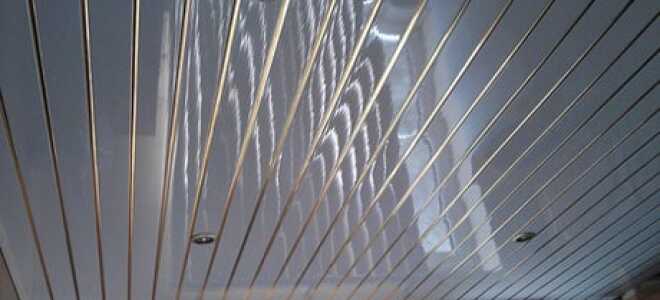 Потолок из пластика: как выбрать панели и правильно установить их