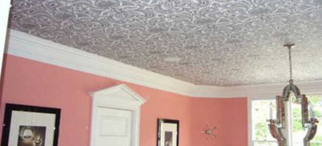Какие обои выбрать для потолка на кухне и в детской — основные виды: бамбуковые, глянцевые, пробковые, подготовка поверхности и отделка потолка, фотопримеры и видео