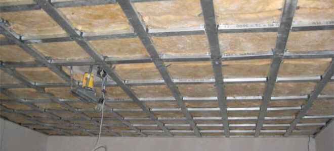 Обрешетка потолка под гипсокартон: как правильно прикрутить гипсокартон к потолку, как сделать нишу, фото и видео примеры