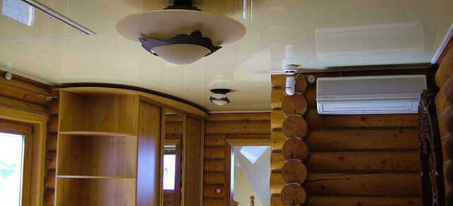 Натяжные потолки в деревянном доме: установка в доме из бруса, деревянный потолок в брусовом доме