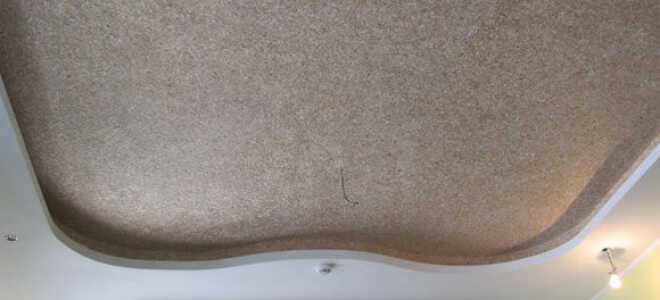 Как правильно клеить обои на потолок — технология, какие лучше выбрать, примеры на фото и видео