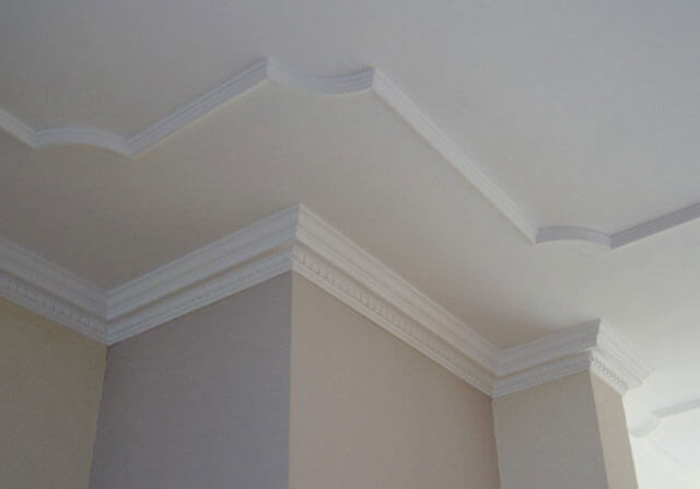 потолочный плинтус из гипса плинтус из гипса