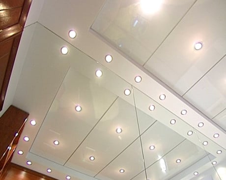 вариант с игрой освещения