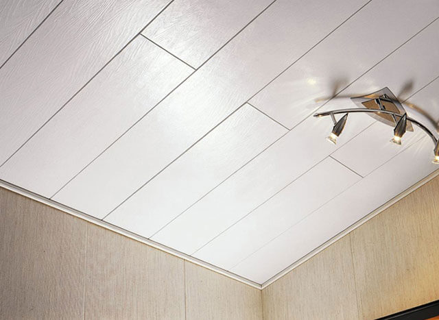 пластиковый плинтус на потолок